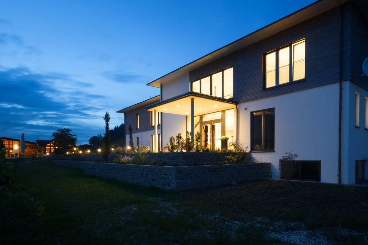 Weinvilla Vollmayer Hilzingen Extérieur photo